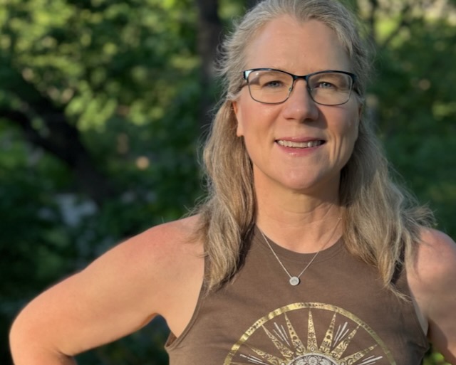 Bite Size Yoga - Alison Sulzman, C-IAYT